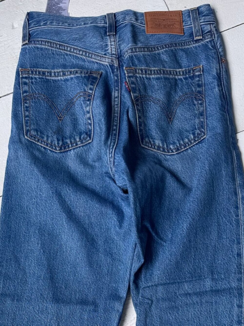 Levi's Ribcage Jeans - Picture 2 of 4